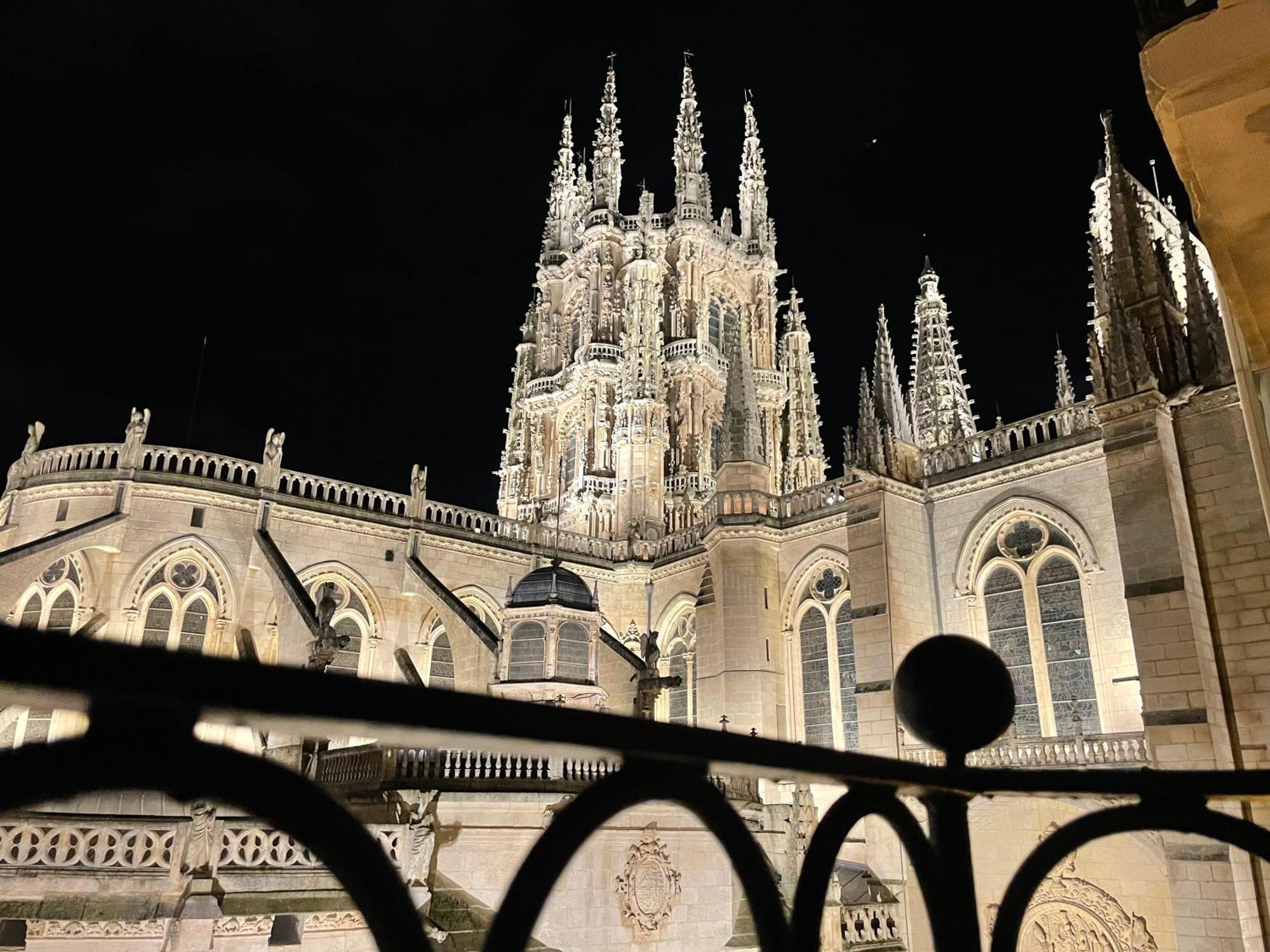 Apartamento Contemplando la Catedral Burgo Exterior foto